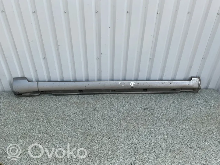 Volkswagen PASSAT B7 Sill 3AA853092C