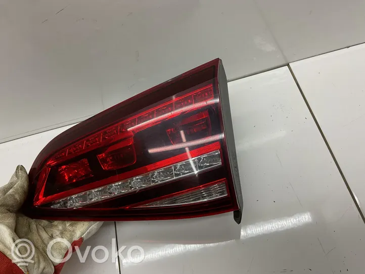 Volkswagen Golf VII Luces portón trasero/de freno 5G0945308G