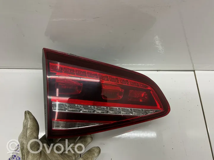 Volkswagen Golf VII Luces portón trasero/de freno 5G0945307G