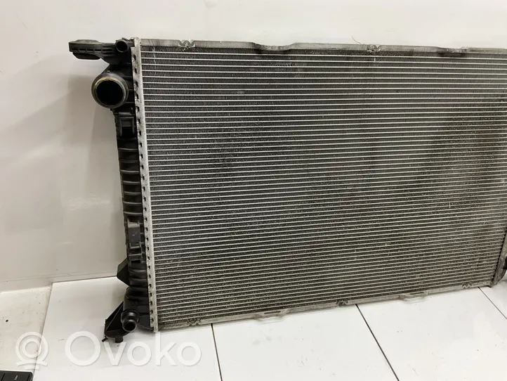 Audi A7 S7 4G Radiateur de refroidissement 8K0121251H