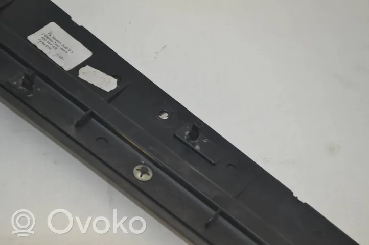 Audi A8 S8 D3 4E Moulure/baguette de porte avant 4E0867409H