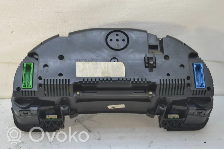 Audi A4 S4 B7 8E 8H Tachimetro (quadro strumenti) 8E0920950F