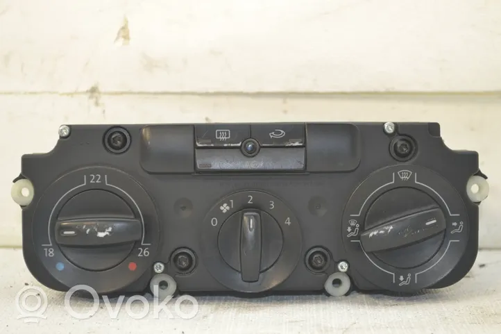 Volkswagen Caddy Panel klimatyzacji 0210401