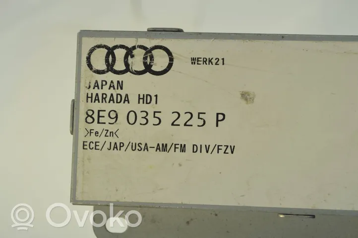 Audi A4 S4 B7 8E 8H Wzmacniacz anteny 8E9035225P