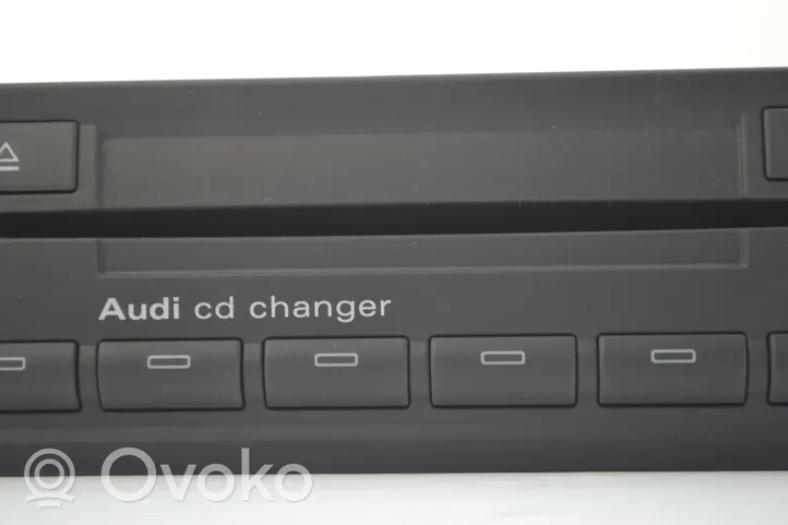 Audi A4 S4 B7 8E 8H CD/DVD changer 8E0035111D