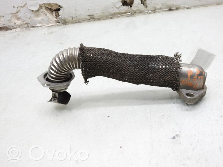 Volvo V70 Tuyau de raccordement solide EGR 9674950180