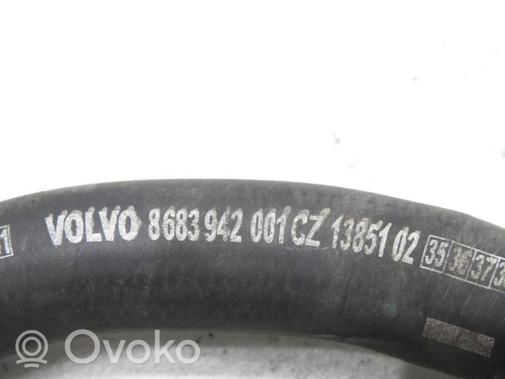 Volvo XC90 Wąż / Przewód nagrzewnicy chłodnicy 8683942