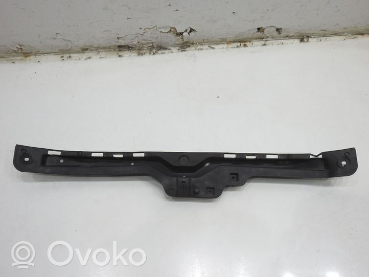 Ford Fiesta Takapuskurin kannake 8A61-17B61-A