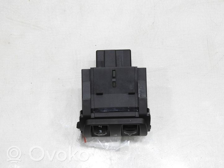 Renault Twingo II Interruptor de luz 8200095495D