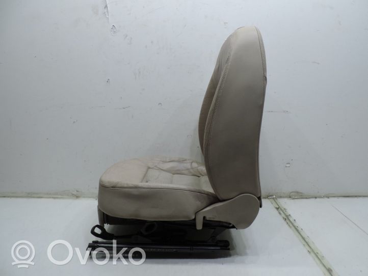 Skoda Octavia Mk2 (1Z) Sedile anteriore del passeggero 1K4881106GK