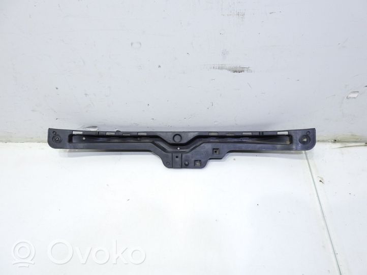 Ford Fiesta Takapuskurin kannake 8A61-17B861-A