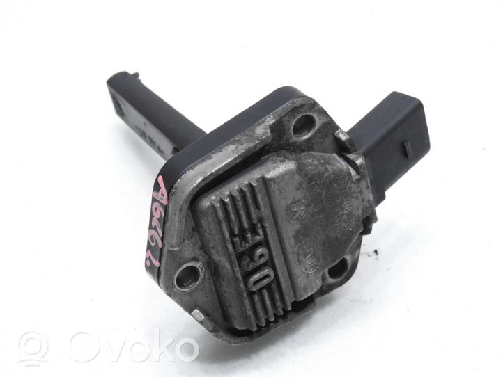 Audi A6 S6 C6 4F Eļļas līmeņa sensors 06E907660