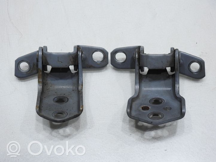 Mazda 5 Set di cerniere portiera anteriore 