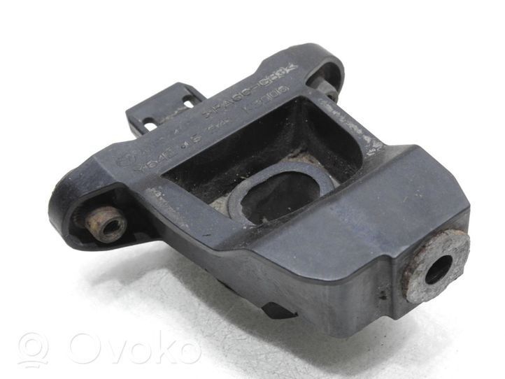 Mazda 5 Staffa di montaggio del radiatore Y64215241