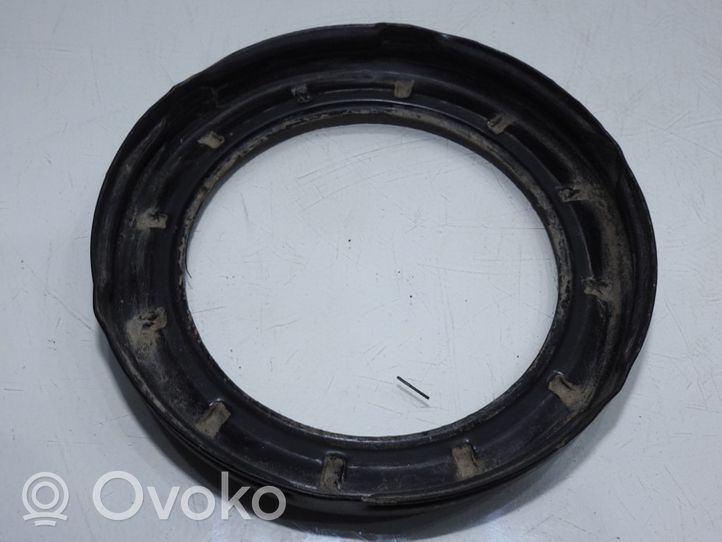 Land Rover Freelander Bague de verrouillage pour réservoir de carburant 