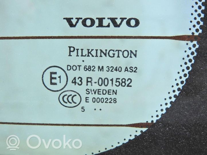 Volvo XC90 Galinis stiklas XXXYYYY