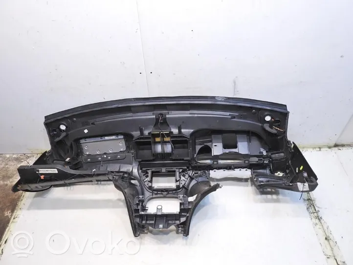 Peugeot 607 Tableau de bord 9629442880