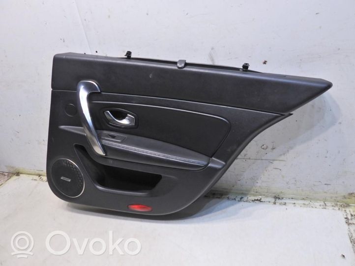 Renault Latitude (L70) Rear door card panel trim 829A01822R