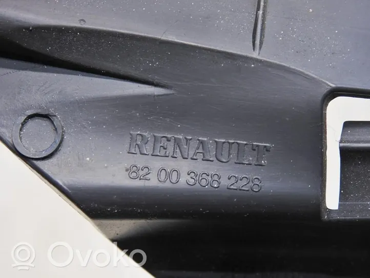 Renault Clio III (C) garniture de pilier 8200368228