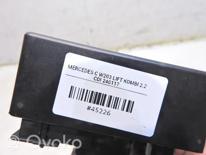 Mercedes-Benz C AMG W203 Glow plug pre-heat relay 