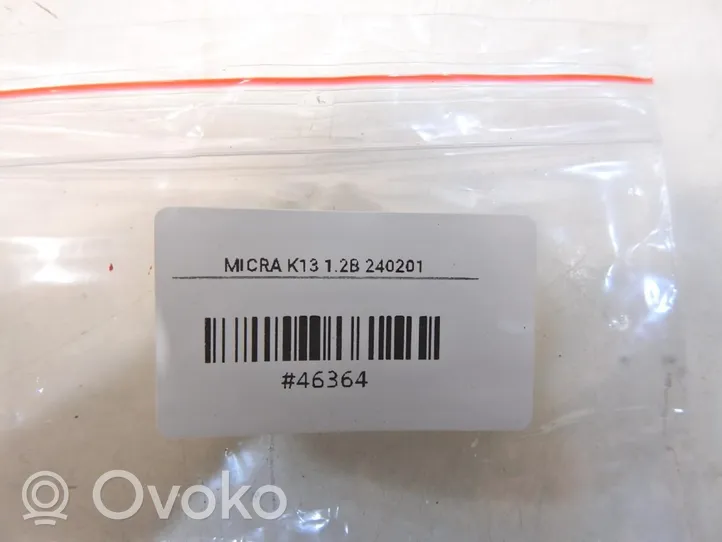 Nissan Micra Botón interruptor de luz de peligro 06019