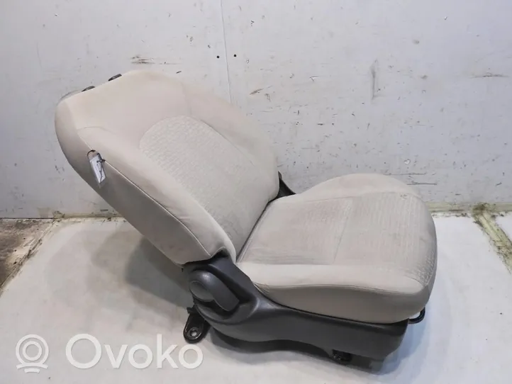 Nissan Micra Asiento delantero del pasajero 