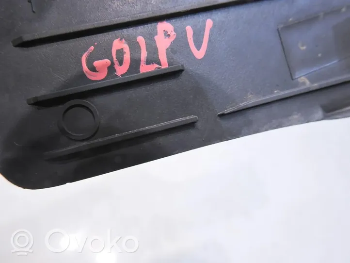 Volkswagen Golf V Podnóżek 1K1864777