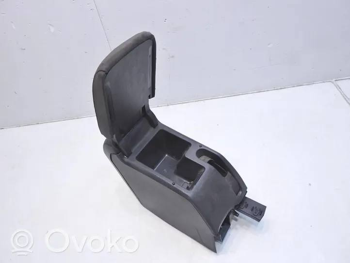 Volkswagen Golf V Podłokietnik tunelu środkowego 1K0864251A