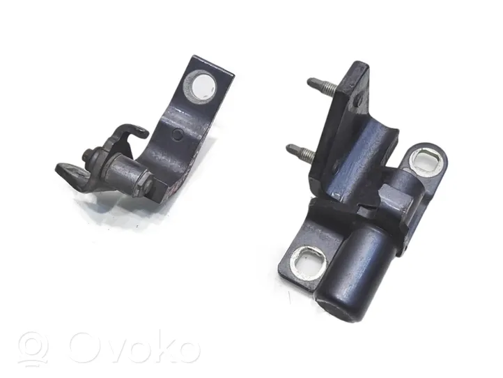 Ford Mondeo MK IV Set di cerniere portiera posteriore AC46575