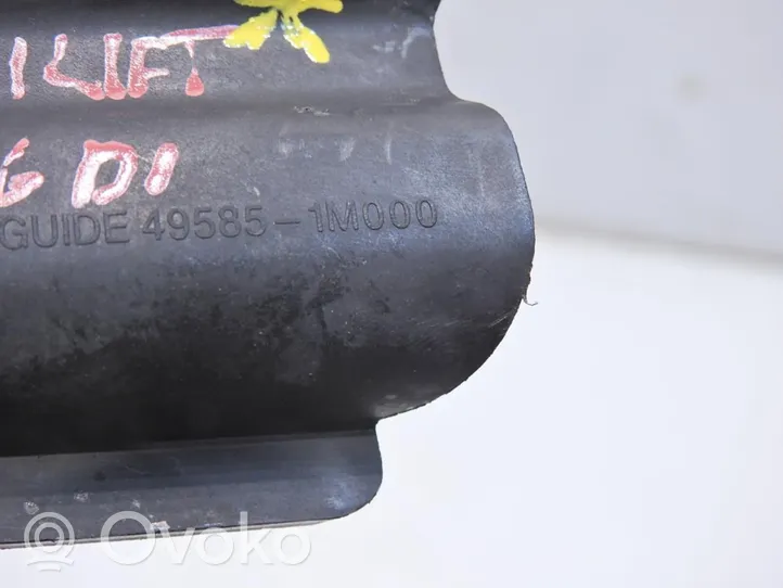KIA Ceed Protezione anti spruzzi/sottoscocca del motore 49585-1M000