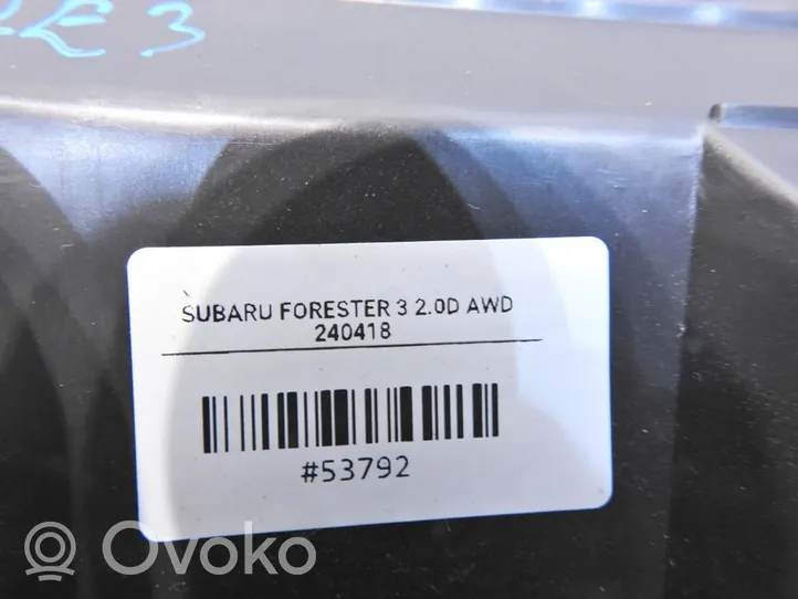 Subaru Forester SH Sisälämmityksen ilmastoinnin korin kokoonpano 72110SC011