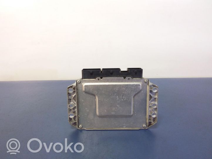 Renault Clio I Unité de commande, module ECU de moteur 237102071R