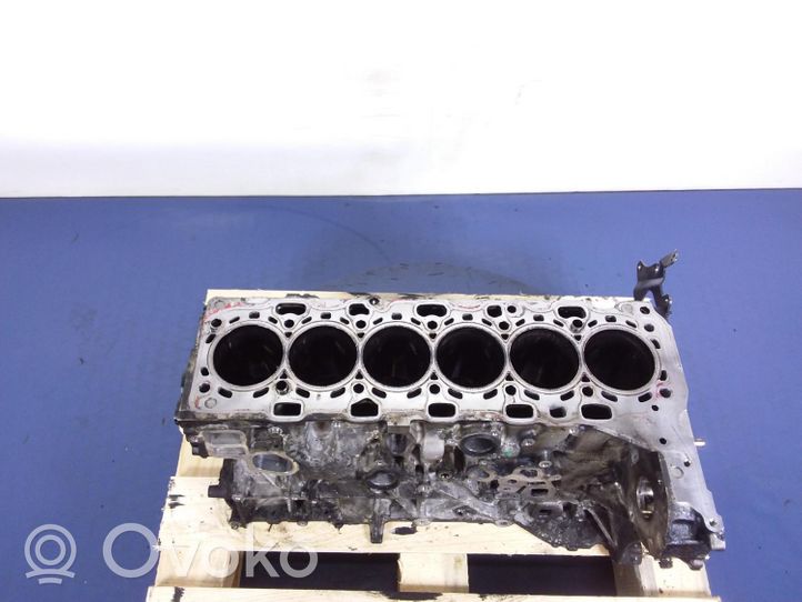 BMW 7 G11 G12 Bloc moteur 8571379