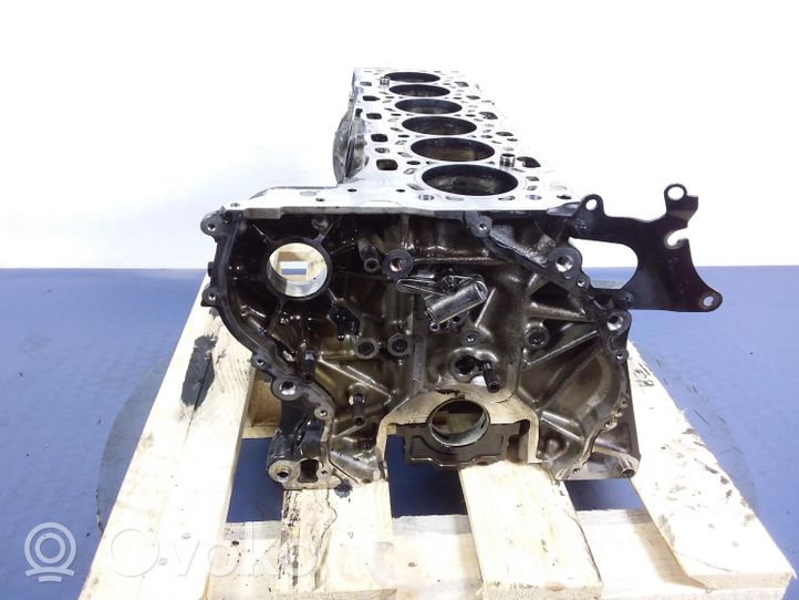 BMW 7 G11 G12 Bloc moteur 8571379