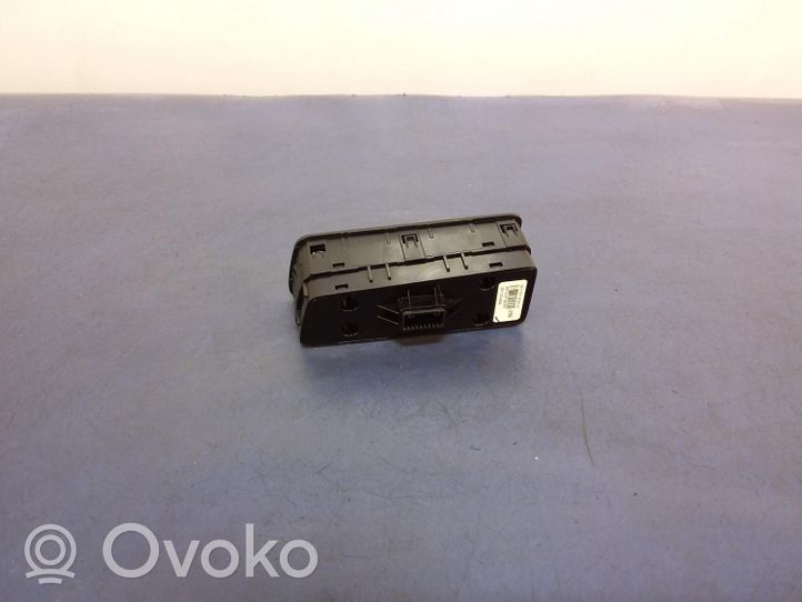 Hyundai Tucson TL Headlight wiper switch 3D11C0-B000