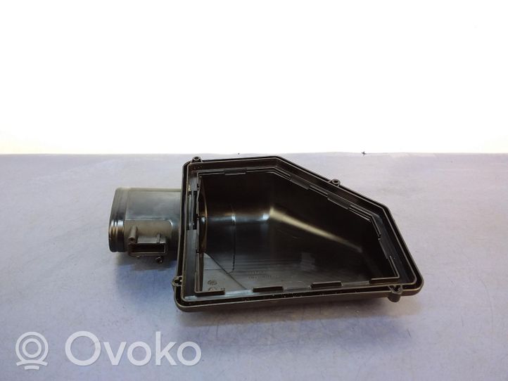 BMW 5 G30 G31 Scatola del filtro dell’aria 72335767