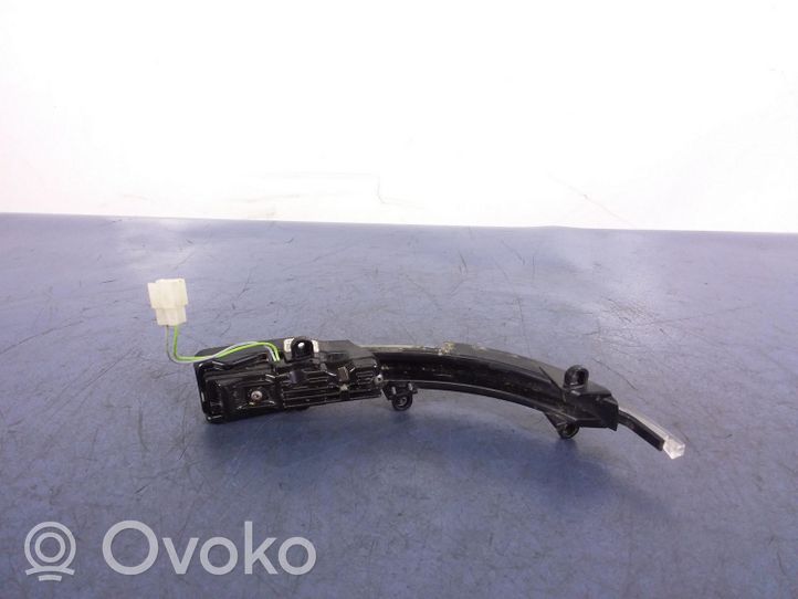 Audi Q5 SQ5 Etupuskurin suuntavilkku 4L0949101A