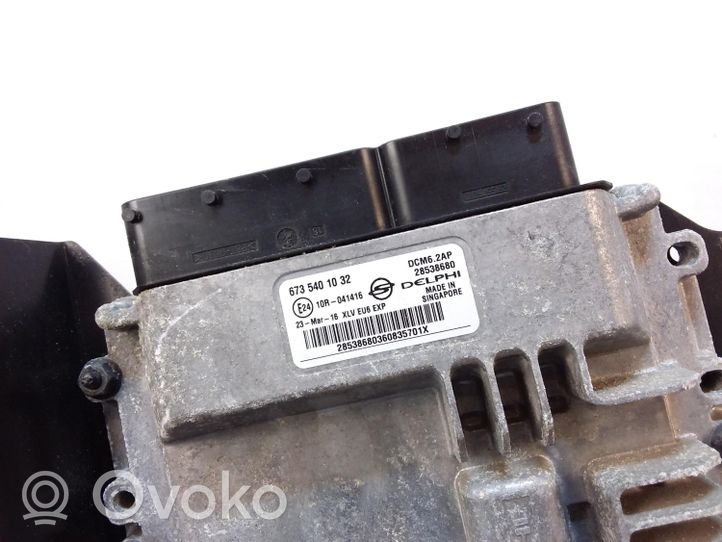 SsangYong Tivoli Komputer / Sterownik ECU silnika 6735401032