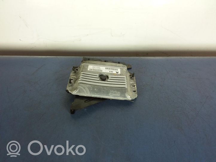 Renault Megane III Блок управления двигателем ECU 237100132R