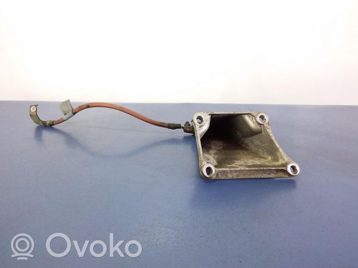 BMW 7 E65 E66 Electrovanne soupape de dépression 6754616