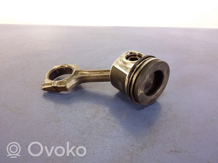 Honda CR-V Piston 