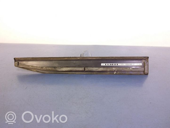 Skoda Octavia Mk2 (1Z) Rivestimento vano piedi laterale 