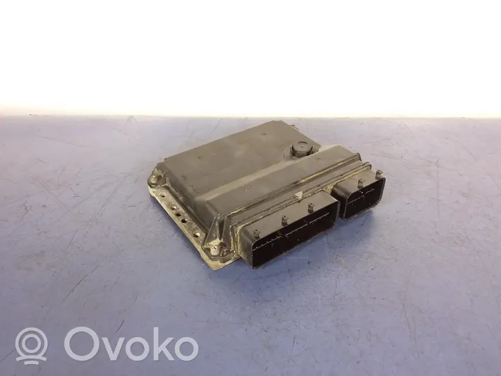 Toyota Avensis T270 Galios (ECU) modulis 89661-05F20