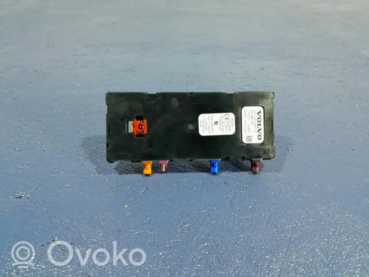 Volvo S90, V90 GPS-pystyantenni 31438104