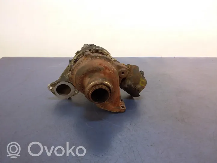 Ford Grand C-MAX Pièces d'aspiration d'air turbo 9636120680-06