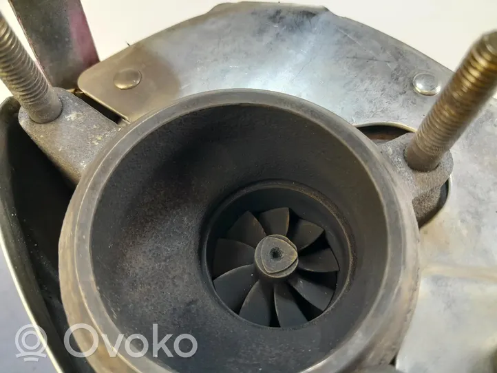 Audi A8 S8 D3 4E Pièces d'aspiration d'air turbo 057145722N