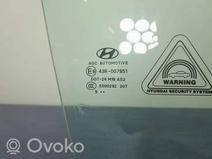 Hyundai ix35 Szyba drzwi przednich 01