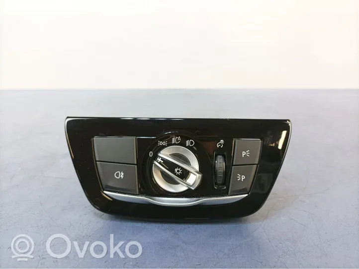 BMW 5 G30 G31 Valokatkaisija 9472969