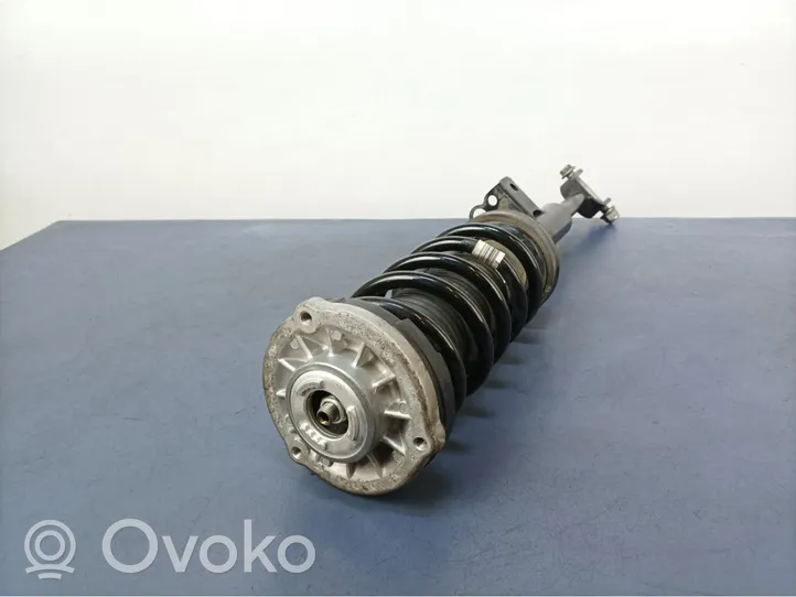 BMW 5 G30 G31 Ammortizzatore anteriore con molla elicoidale 6896007