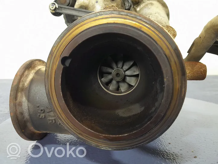 BMW 7 G11 G12 Pièces d'aspiration d'air turbo 8584218